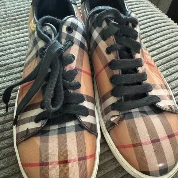 Burberry sneakers - Picture 2 of 7